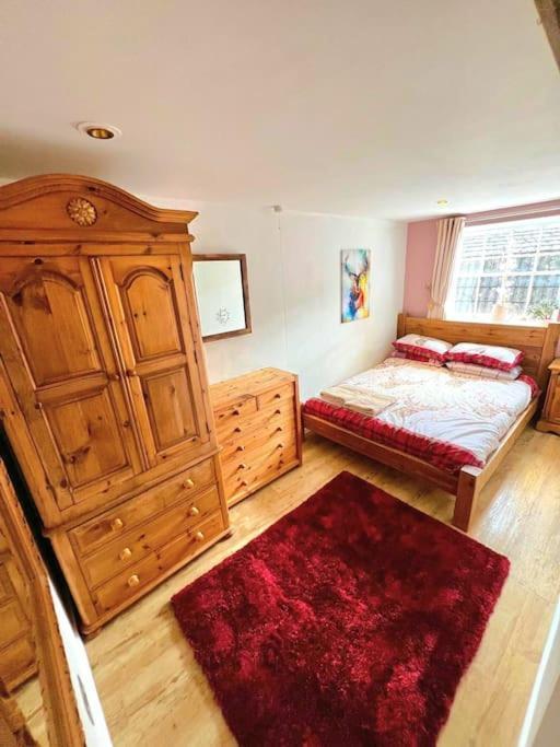 Private Woody Apartment, 2 King Beds, Very Centre Stamford Exterior foto